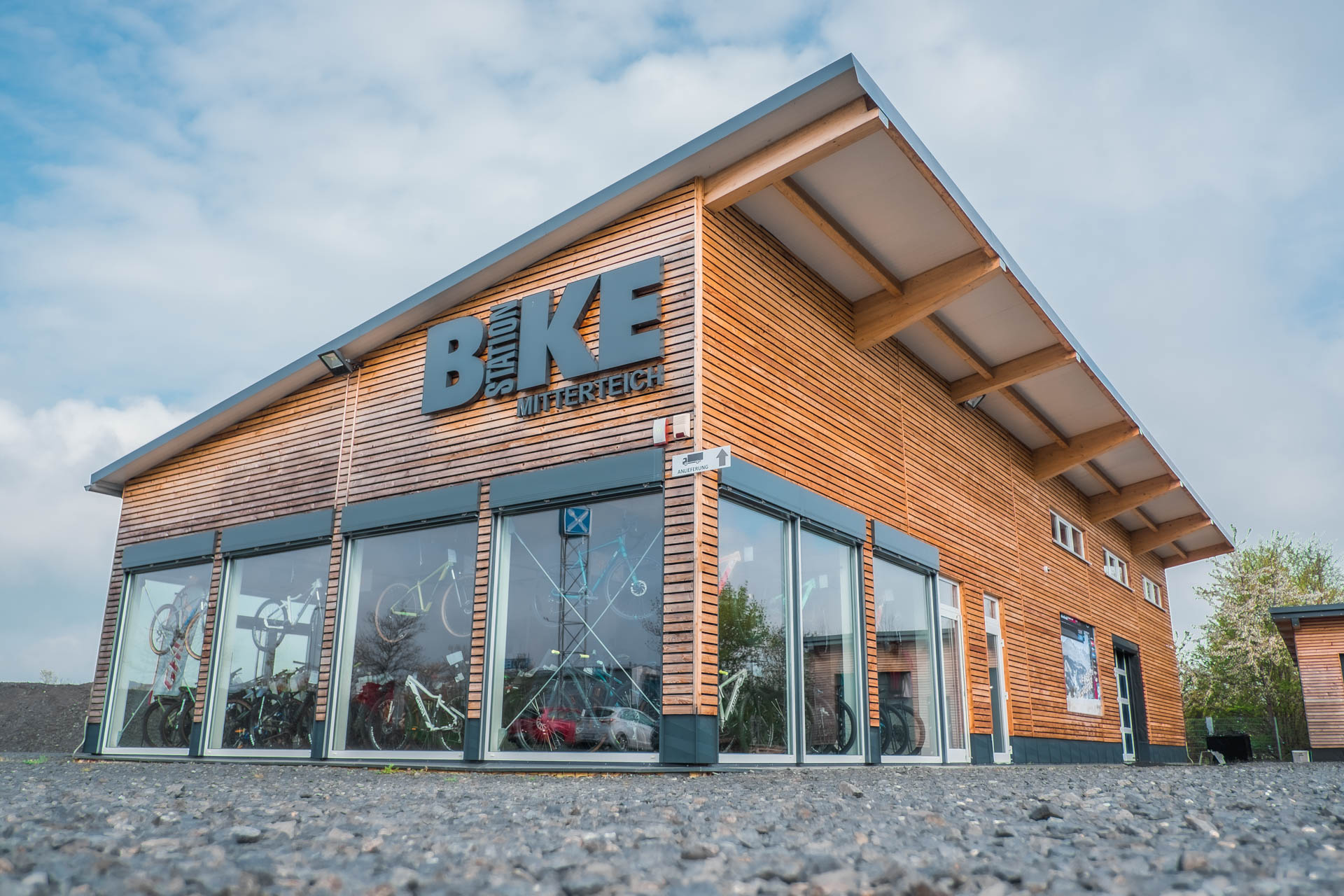 Bike Station Mitterteich Ansicht Seite